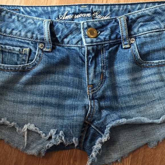 Shorts - Picture 2 of 3